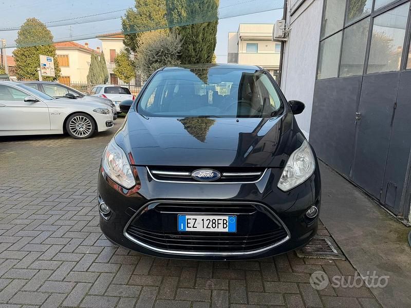Usata Ford C-MAX Titanium 116 CV (85 kW) 2015 Nero Monovolume