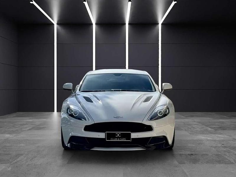 Usata Aston Martin Vanquish 575 CV (422 kW) 2014 White pearl Coupé