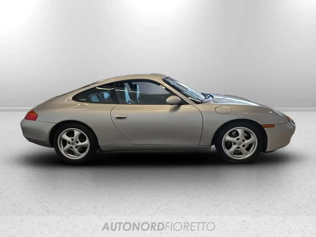 Usata Porsche 911 Carrera 300 CV (220 kW) 1998 Grigio Coupé