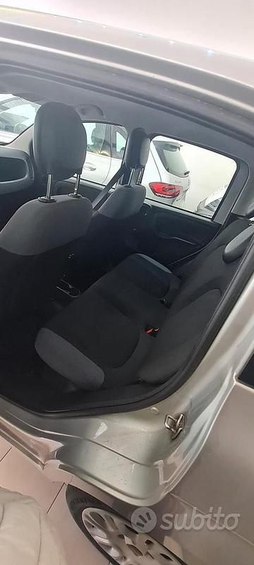 Usata Fiat Panda Connect 69 CV (50 kW) 2019 Grigio Utilitaria