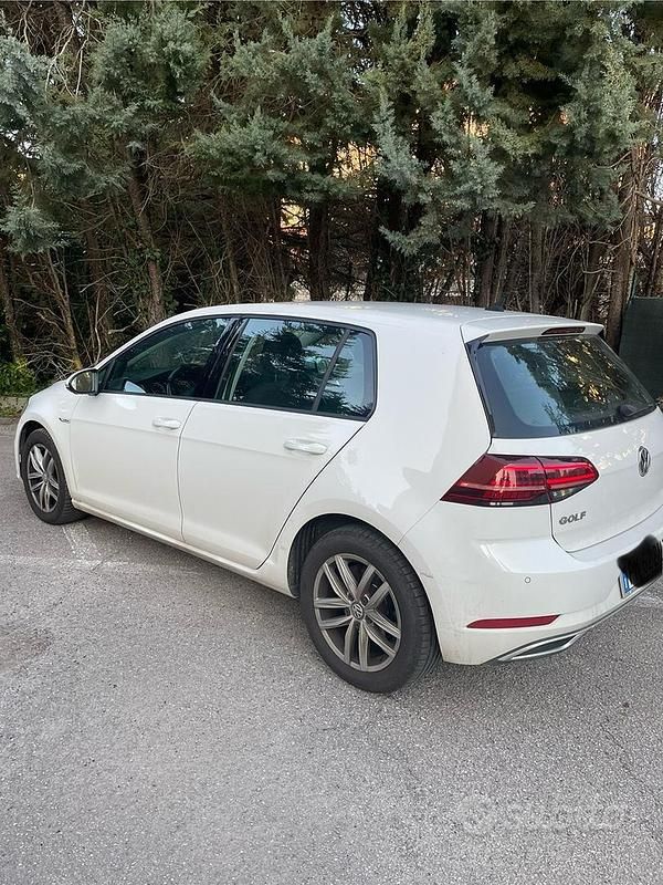 Usata VW Golf VII 110 CV (80 kW) 2018 Bianco Berlina