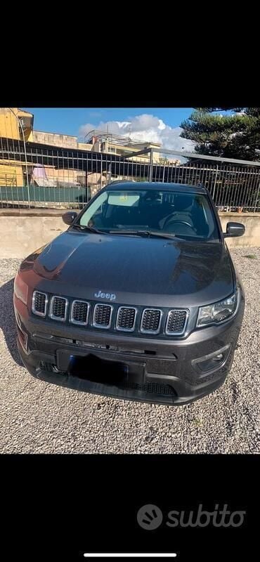 Usata Jeep Compass 120 CV (88 kW) 2018 Grigio SUV