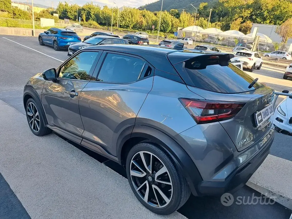 Usata Nissan Juke Tekna 114 CV (83 kW) 2021 Grigio SUV