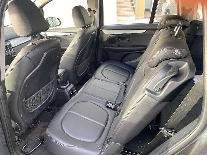 Usata BMW 218 Comfort Edition 140 CV (102 kW) 2019 Grigio Monovolume