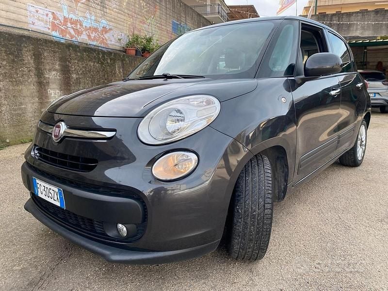 Usata Fiat 500L Lounge 95 CV (69 kW) 2017 Grigio Monovolume