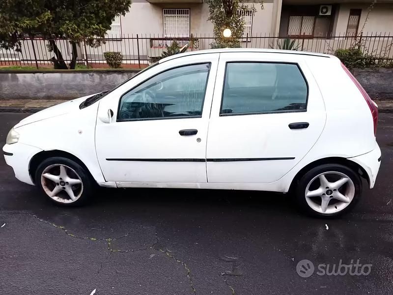 Usata Fiat Punto 2005 Bianco Utilitaria