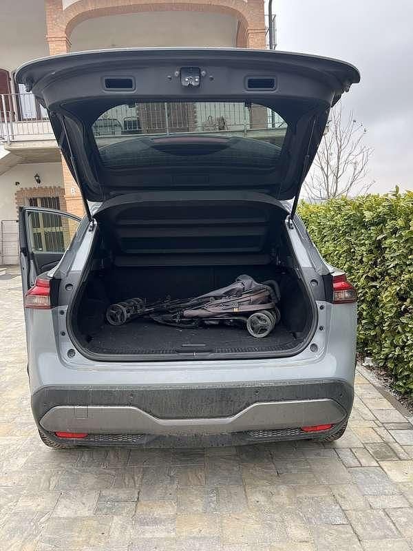 Usata Nissan Qashqai N-Connecta 140 CV (102 kW) 2024 Grigio SUV