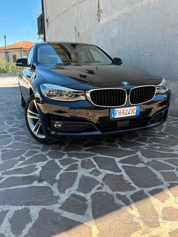 Usata BMW 320 Gran Turismo 190 CV (139 kW) 2018 Nero Berlina