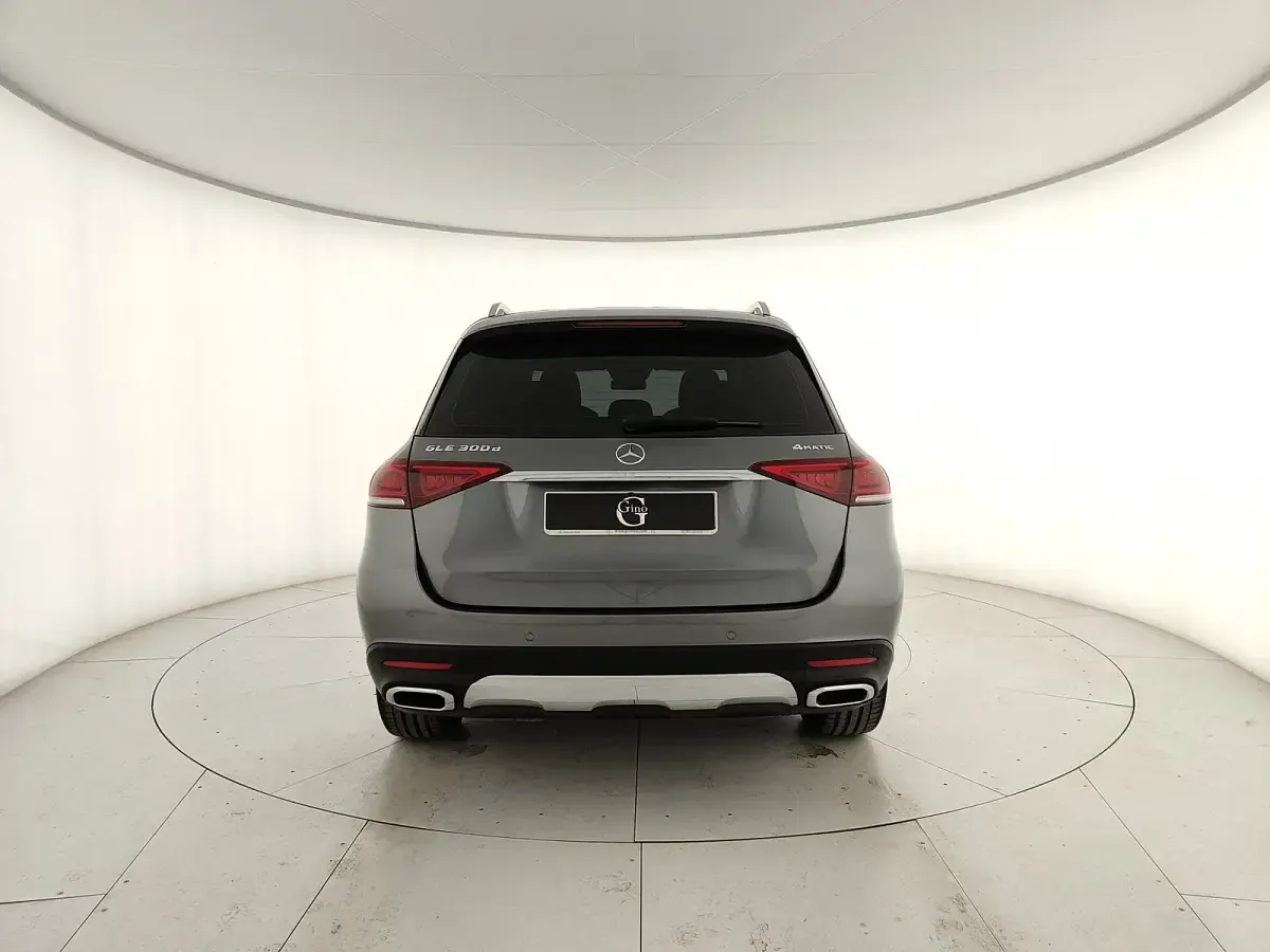 Usata Mercedes GLE300 245 CV (180 kW) 2019 Grigio SUV