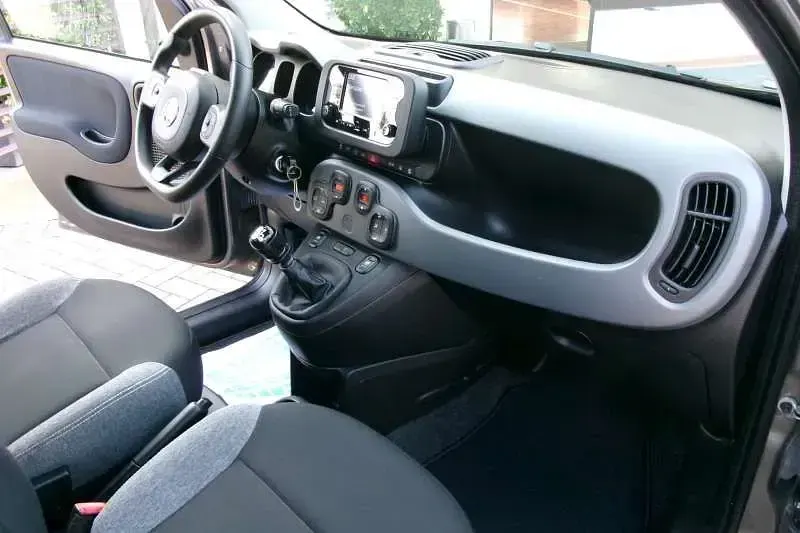 Usata Fiat Panda City Life 70 CV (51 kW) 2022 Grigio scuro Utilitaria