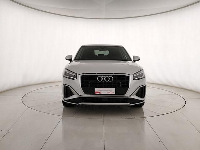 Usata Audi Q2 S-Line 150 CV (110 kW) 2025 Bianco ghiaccio metallizzato SUV