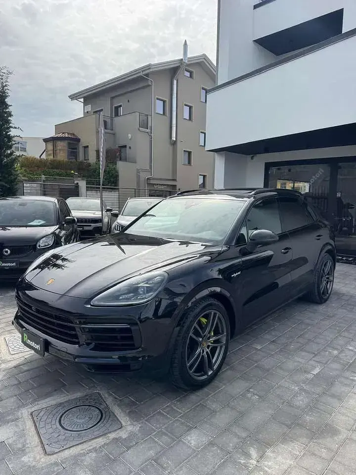 Usata Porsche Cayenne Coupe 340 CV (250 kW) 2021 Nero Coupé