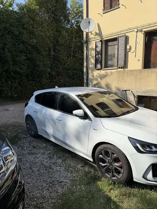 Usata Ford Focus ST-Line X 125 CV (91 kW) 2023 Berlina