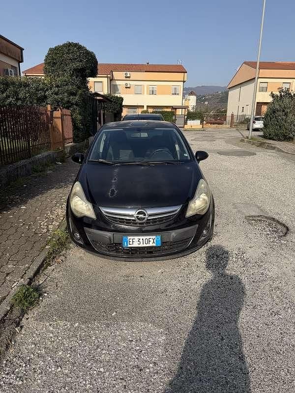 Usata Opel Corsa 86 CV (63 kW) 2011 Utilitaria