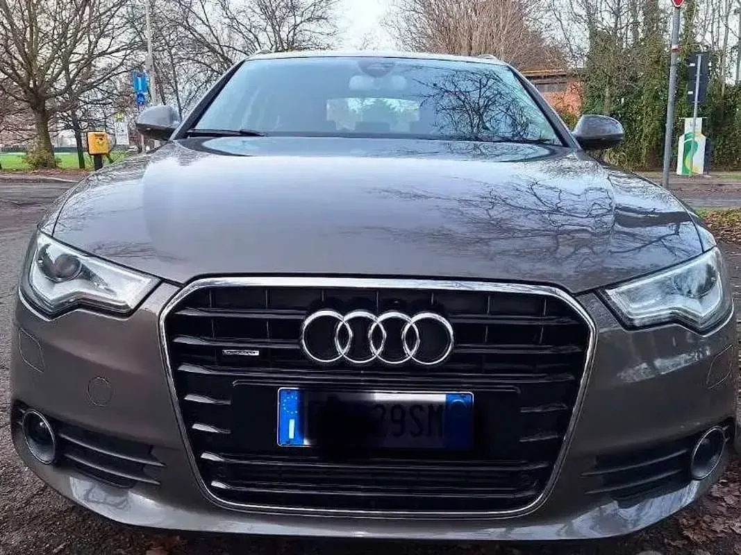 Usata Audi A6 245 CV (180 kW) 2013 Grigio Station wagon