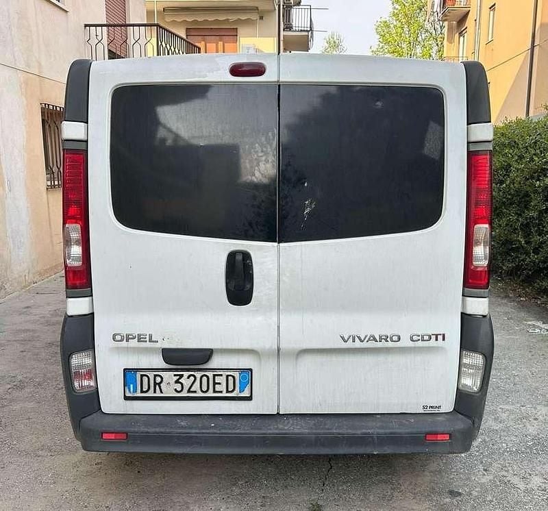 Usata Opel Vivaro 114 CV (83 kW) 2008 Bianco Monovolume