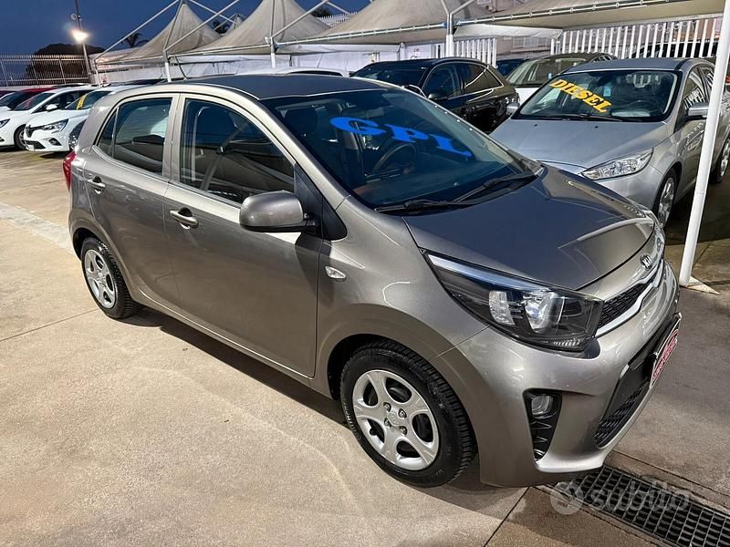 Usata Kia Picanto Active 67 CV (49 kW) 2018 Bronzo Utilitaria