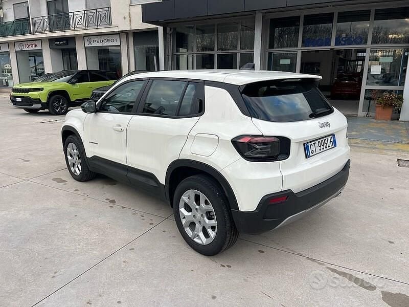 Usata Jeep Avenger Altitude 101 CV (74 kW) 2024 Bianco SUV
