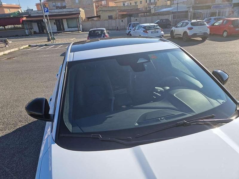 Usata Jaguar E-Pace R-Dynamic 163 CV (119 kW) 2023 Bianco SUV