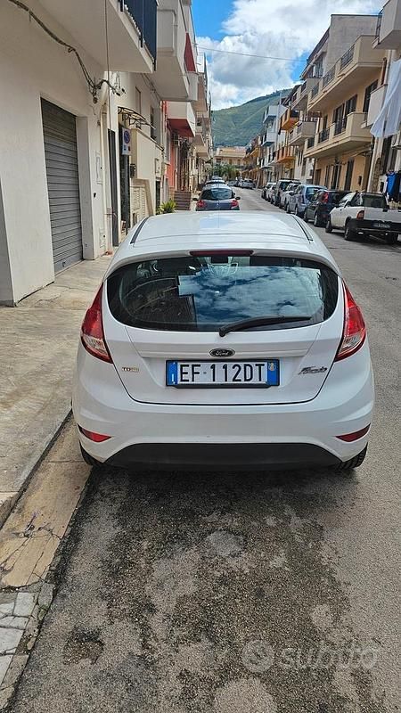 Usata Ford Fiesta 2010 Bianco Utilitaria