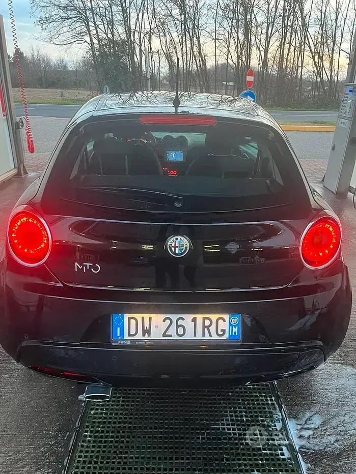 Usata Alfa Romeo MiTo Distinctive 79 CV (58 kW) 2009 Nero Utilitaria