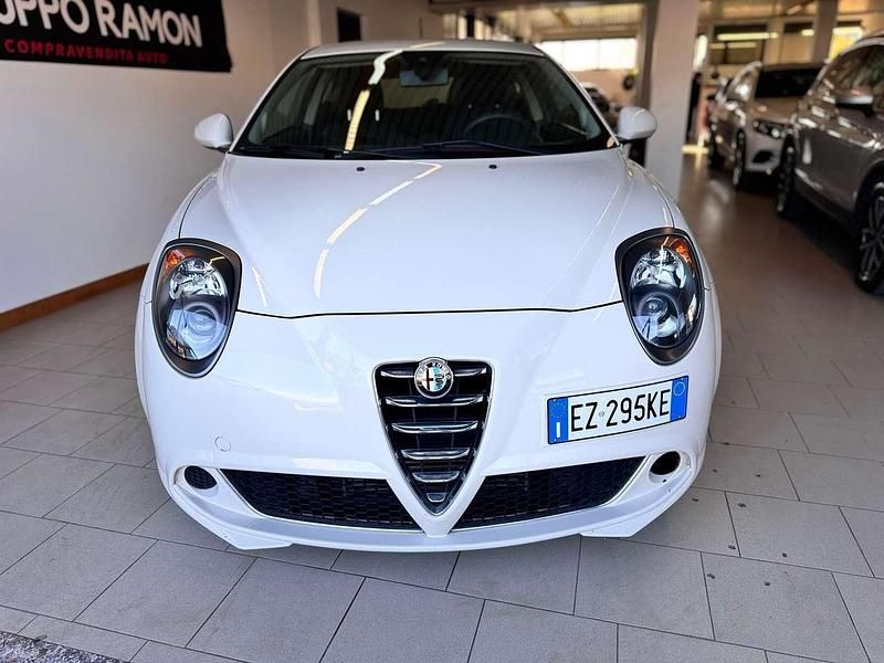 Usata Alfa Romeo MiTo Distinctive 85 CV (62 kW) 2015 Bianco Utilitaria