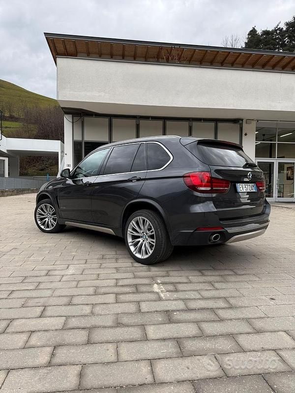 Usata BMW X5 Comfort Edition 258 CV (189 kW) 2014 Grigio SUV