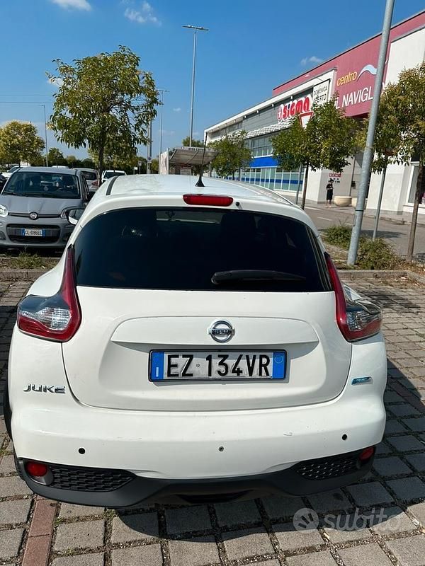 Usata Nissan Juke 110 CV (80 kW) 2015 Bianco SUV