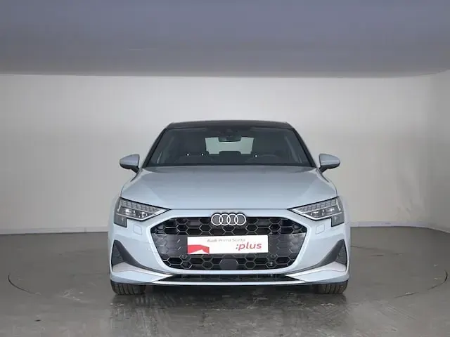 Usata Audi A3 Advanced Plus 204 CV (150 kW) 2025 Grigio freccia perla Berlina