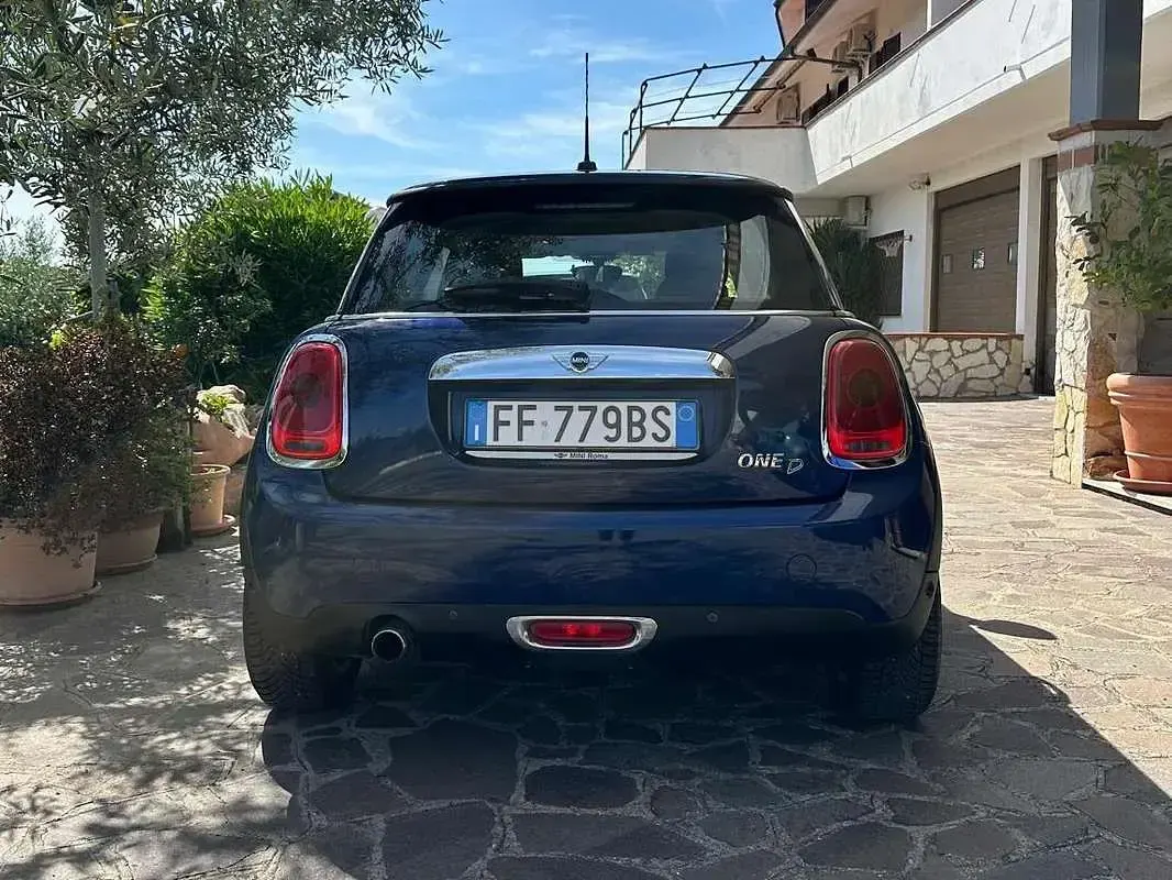 Usata Mini One D 95 CV (69 kW) 2016 Blu/azzurro Utilitaria