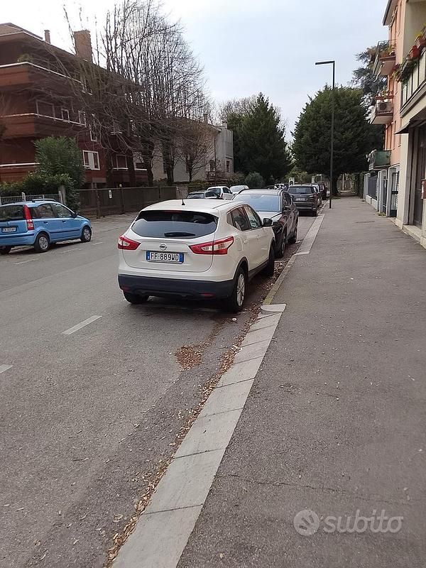 Usata Nissan Qashqai 131 CV (96 kW) 2016 Bianco SUV