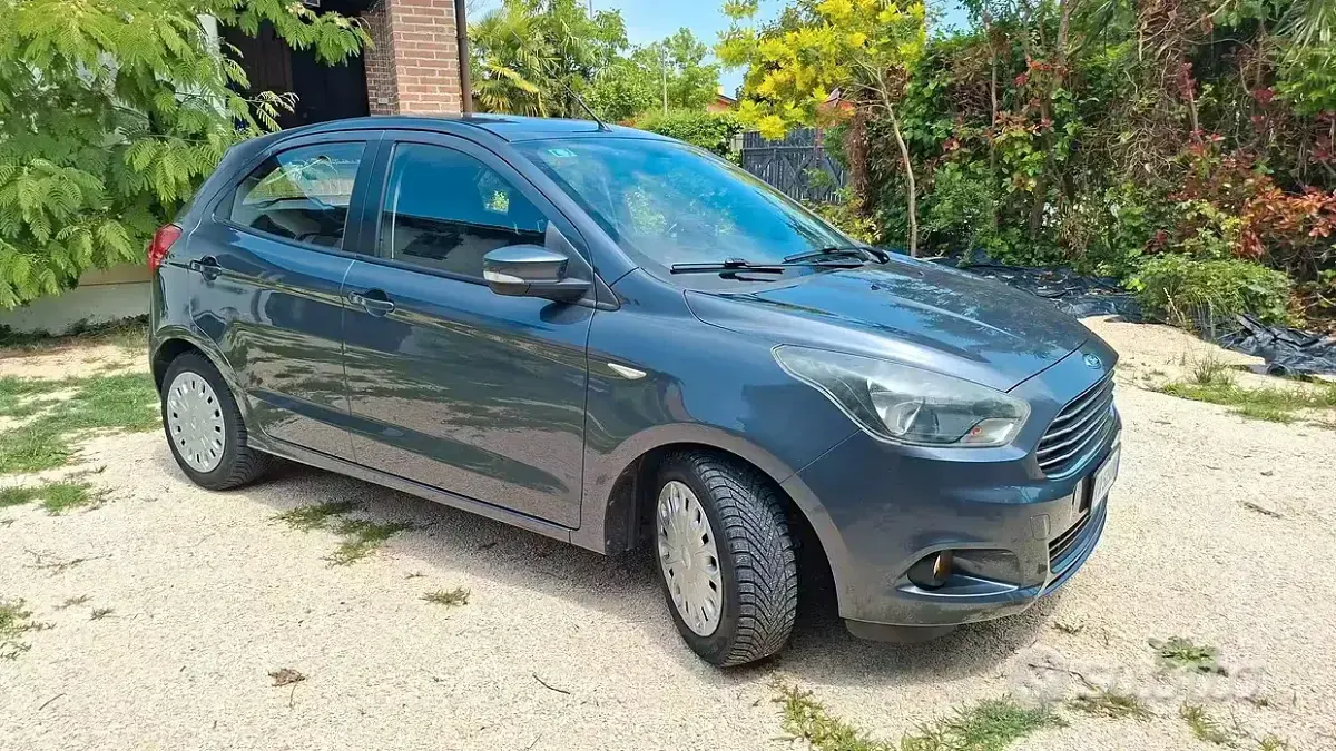 Usata Ford Ka Plus 86 CV (63 kW) 2018 Grigio Utilitaria