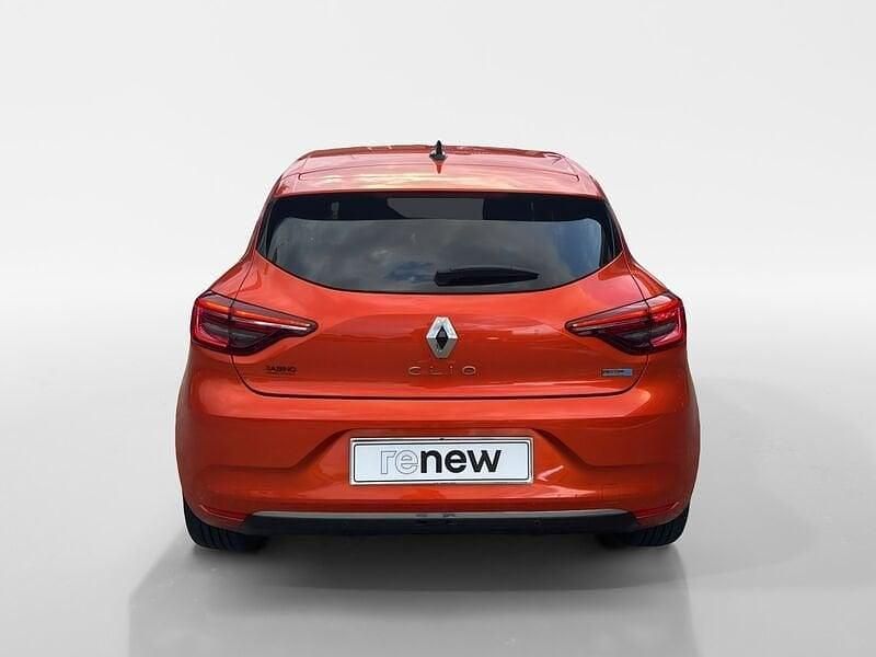 Usata Renault Clio V Techno 143 CV (105 kW) 2023 Arancione Utilitaria