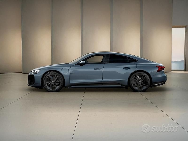 Nuova Audi e-tron GT quattro Design 430 kW (585 CV) 2025 Grigio Berlina