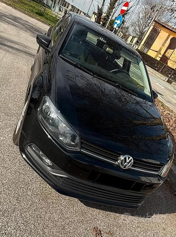 Usata VW Polo Trendline 75 CV (55 kW) 2014 Nero Utilitaria