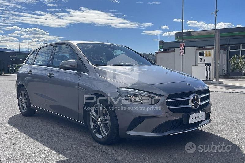Usata Mercedes B220 Premium 190 CV (139 kW) 2019 Grigio Monovolume