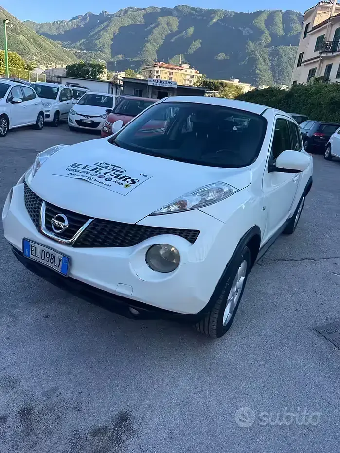 Usata Nissan Juke Acenta 117 CV (86 kW) 2011 Bianco SUV