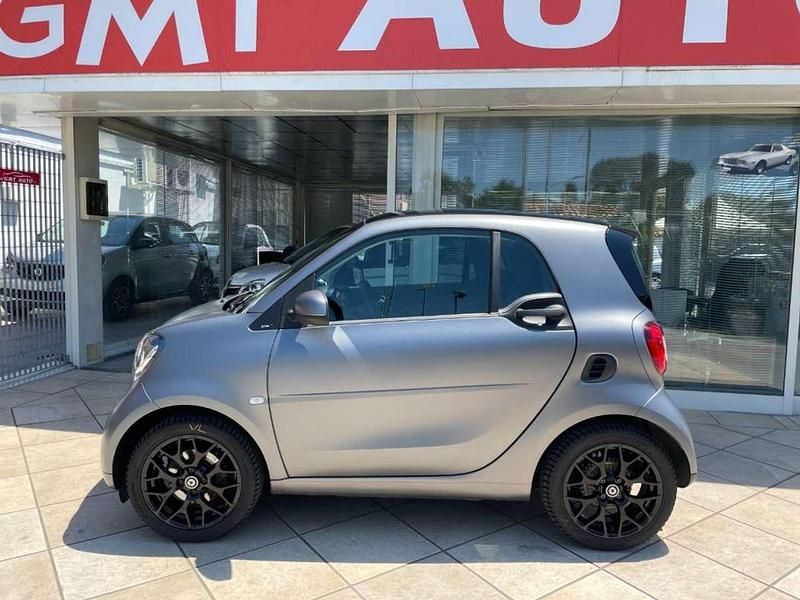 Usata Smart ForTwo Coupé Prime 90 CV (66 kW) 2017 Antracite Utilitaria