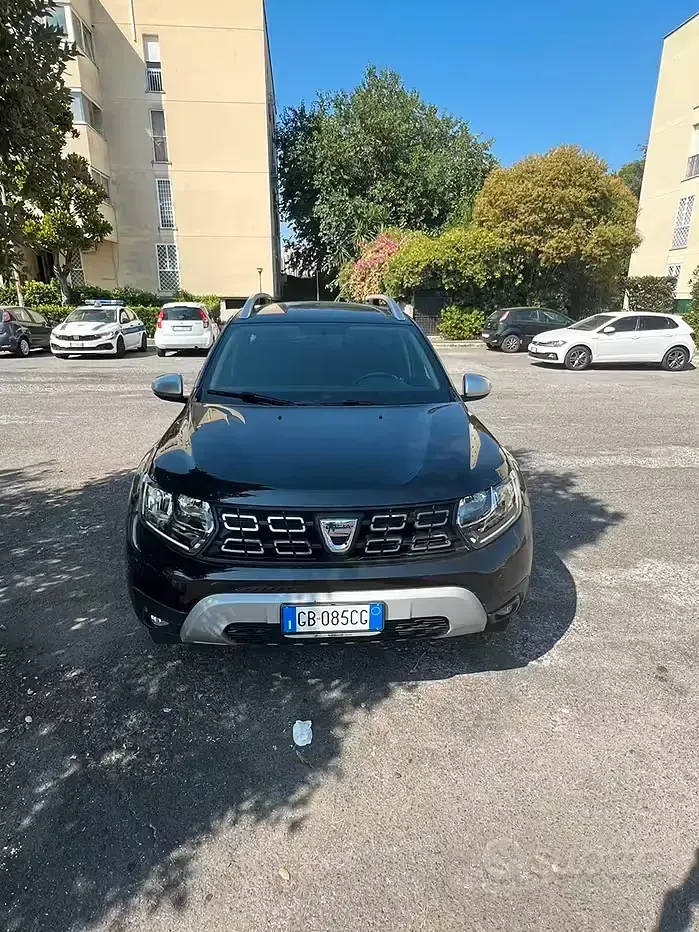 Usata Dacia Duster Prestige 101 CV (74 kW) 2020 Nero SUV