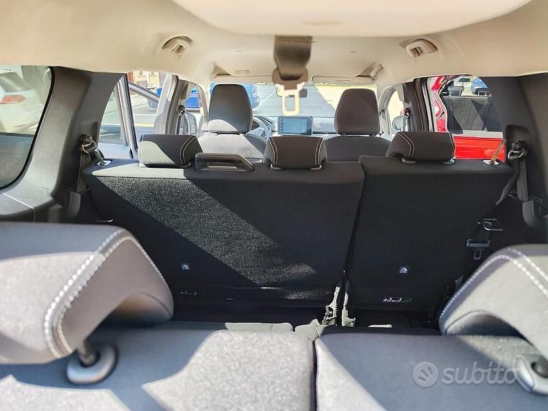 Usata Dacia Jogger Expression 101 CV (74 kW) 2023 Grigio Monovolume