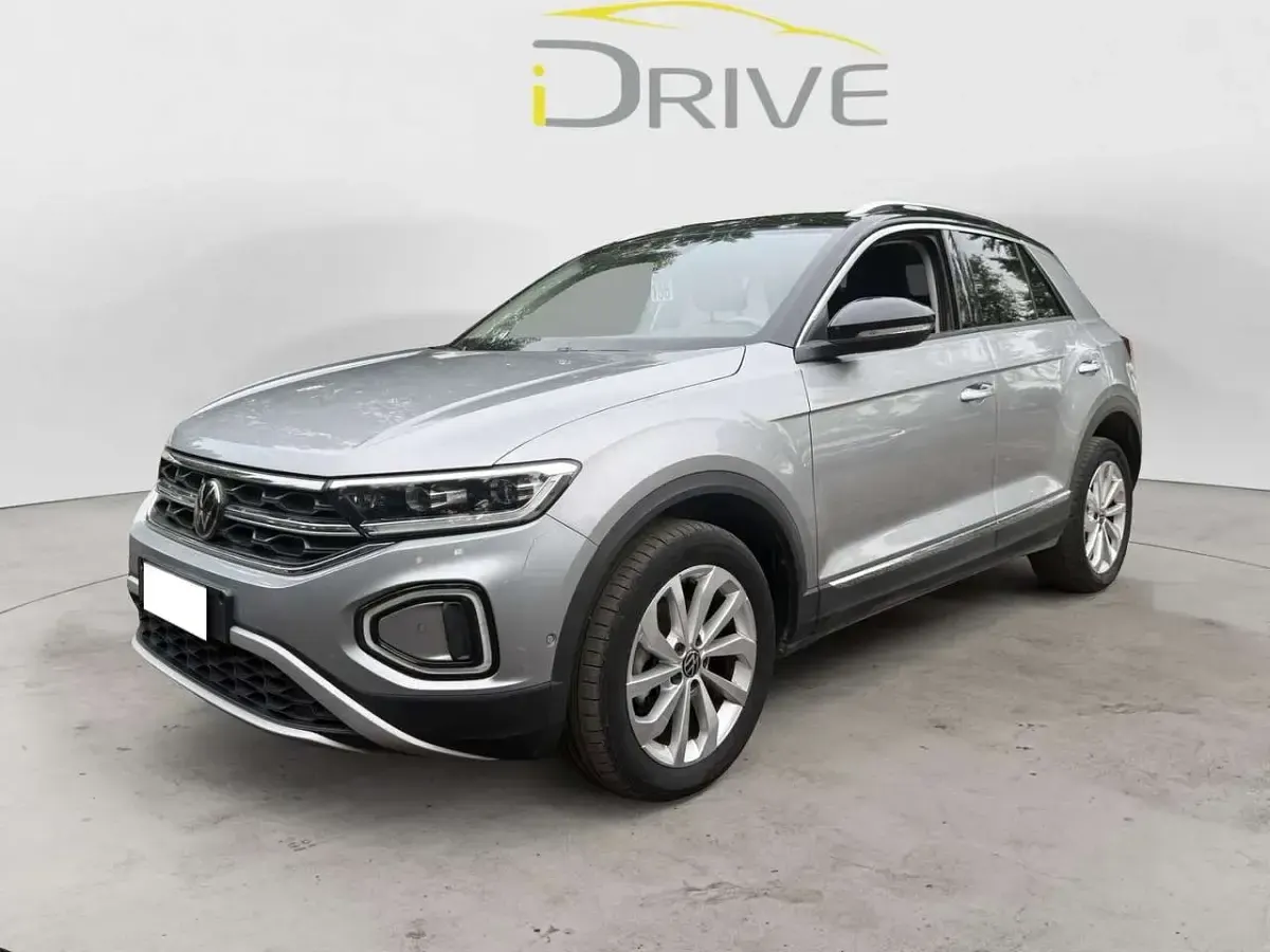 Usata VW T-Roc Style 110 CV (80 kW) 2022 Argento SUV