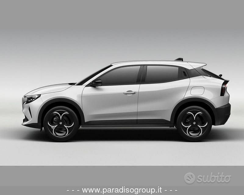 Nuova Alfa Romeo GT Junior 145 CV (106 kW) 2025 Bianco