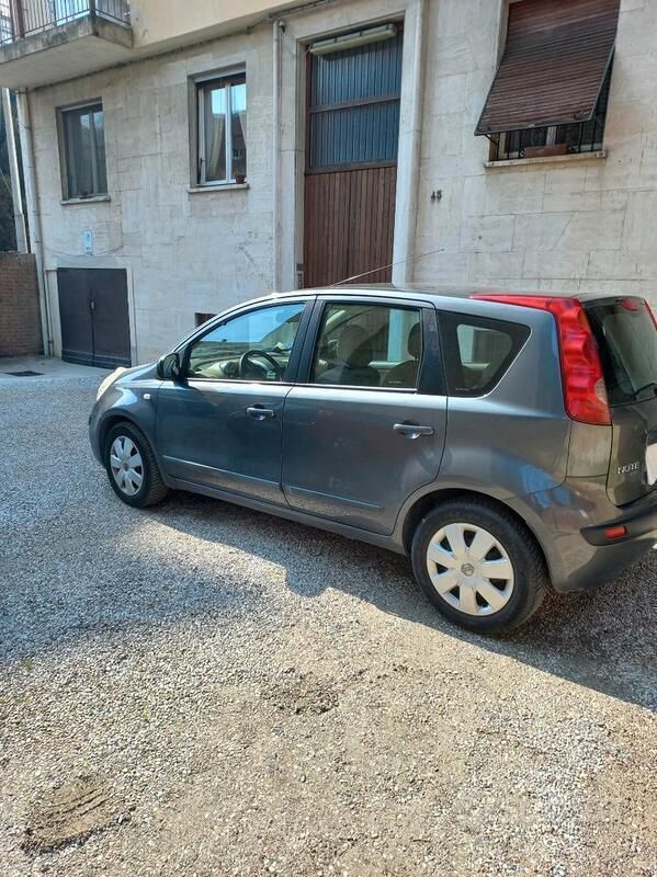 Usata Nissan Note 88 CV (64 kW) 2006 Grigio Monovolume