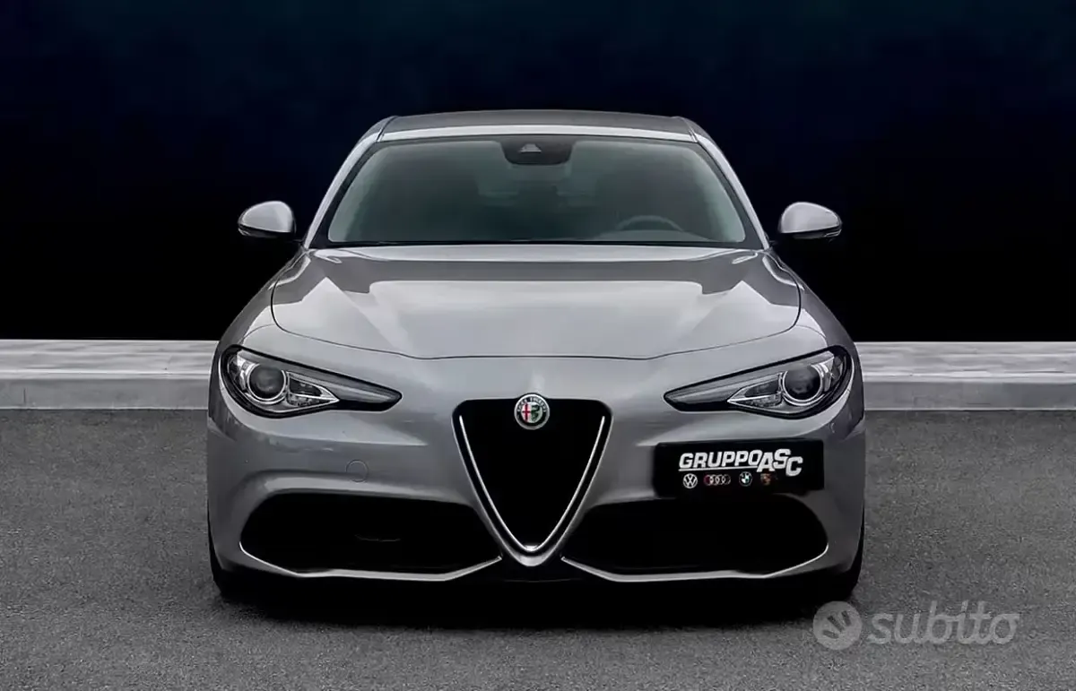 Usata Alfa Romeo Giulia Veloce 211 CV (155 kW) 2017 Grigio Berlina
