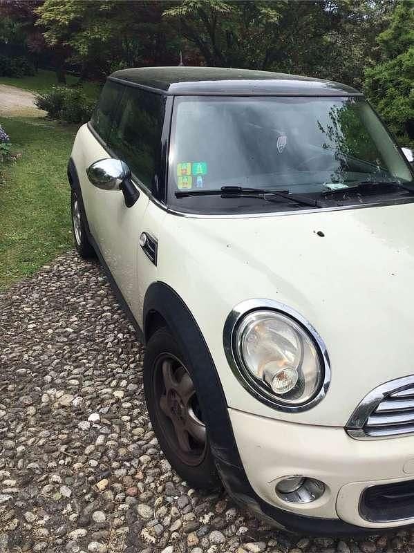 Begagnad Mini ONE 75 HK (55 kW) 2012 Halvkombi