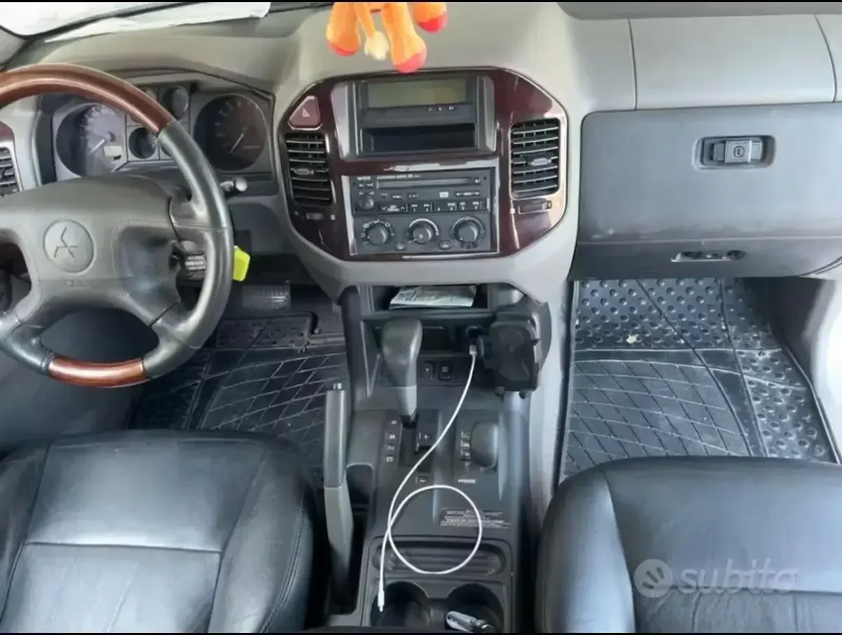 Usata Mitsubishi Pajero 202 CV (148 kW) 2002 Grigio SUV