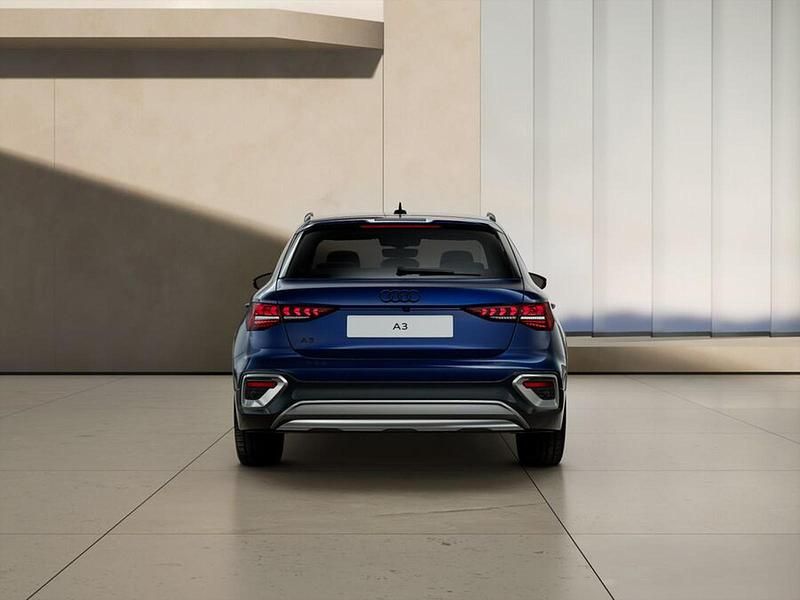 Nouvelle Audi A3 Advanced 150 ch (110 kW) 2026 Bleue Berline
