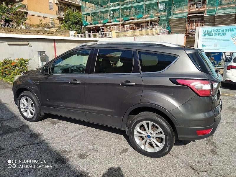Usata Ford Kuga Business Edition 150 CV (110 kW) 2017 Grigio SUV