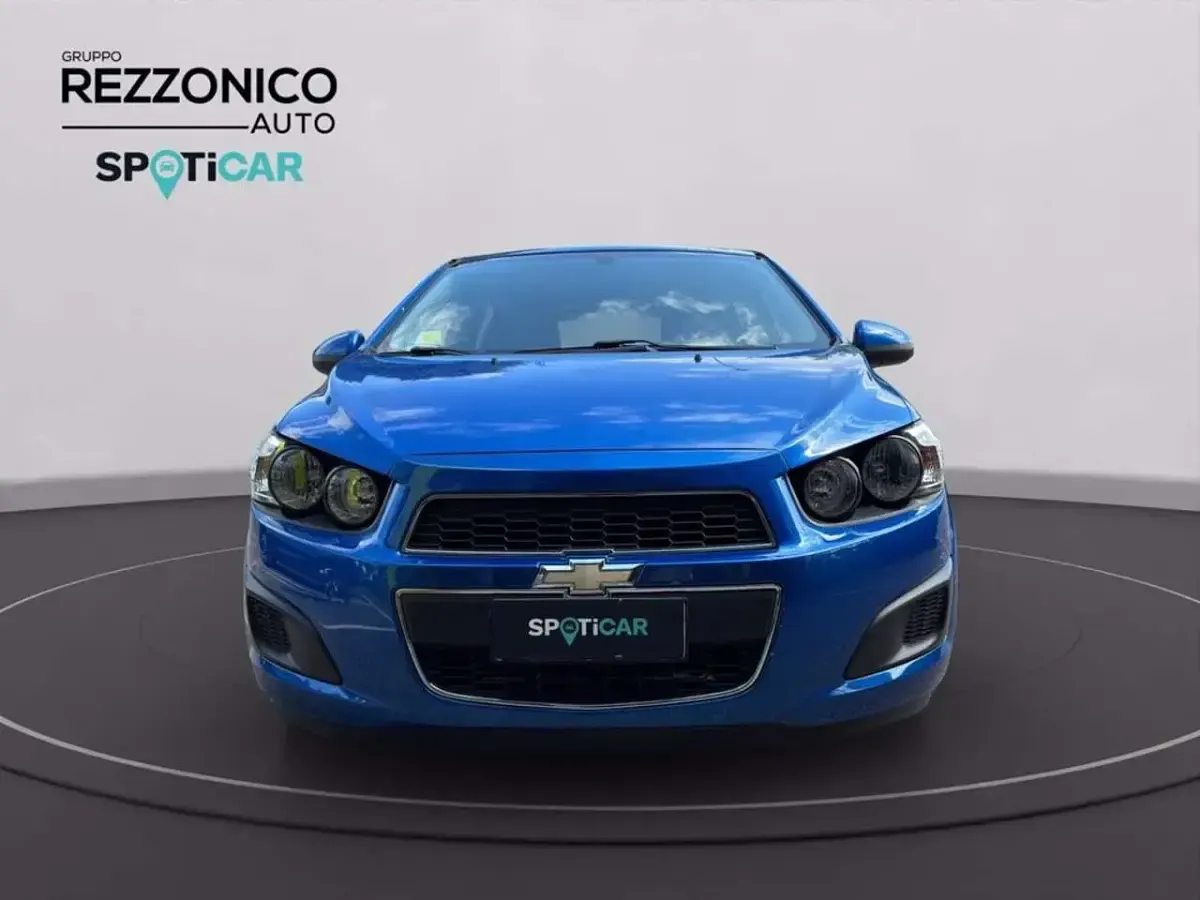 Usata Chevrolet Aveo LT 86 CV (63 kW) 2011 Blu pastello Berlina