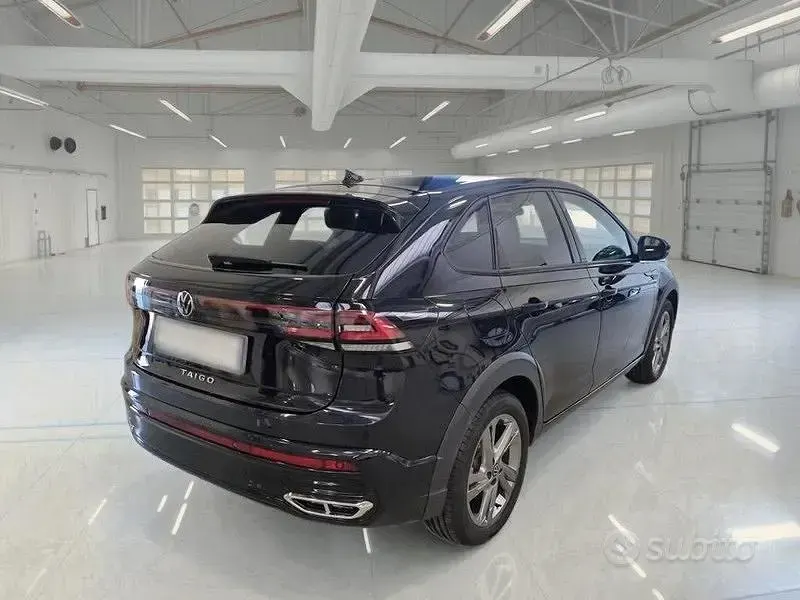 Usata VW Taigo R-line 110 CV (80 kW) 2022 Nero SUV